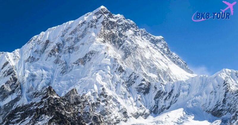 Đỉnh Everest ở đâu? Chinh phục đỉnh Everest hùng vĩ