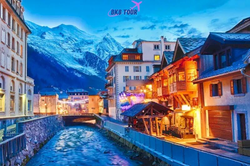 Chamonix - thị trấn nhỏ xinh dưới chân núi Mont Blanc