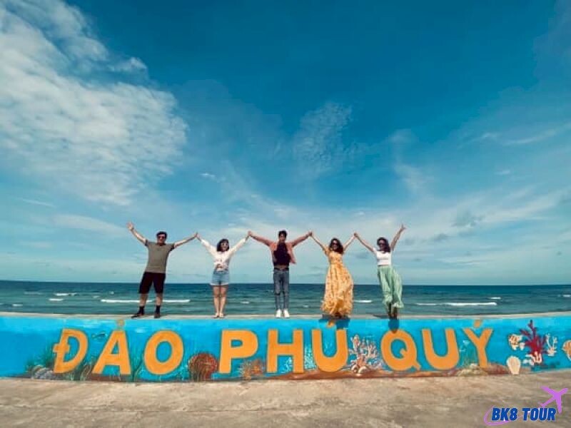 Tour đảo Phú Quý 3 ngày 2 đêm và những điều cần biết