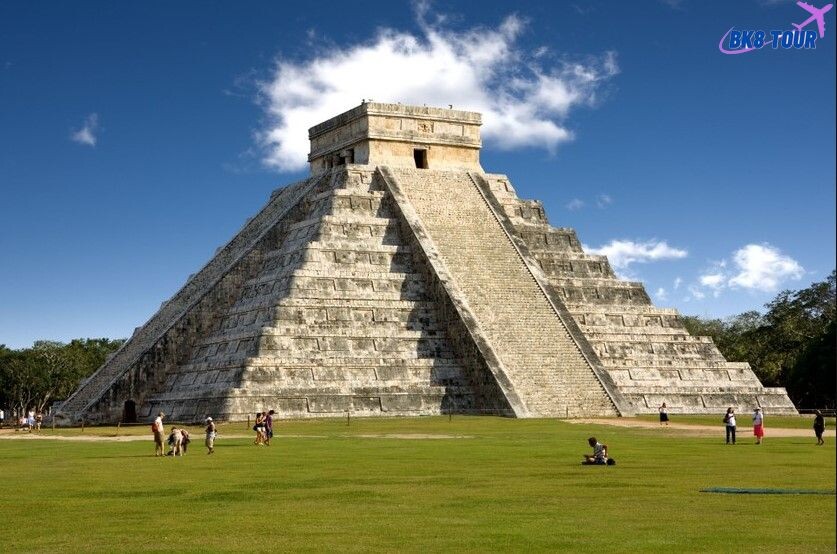 Chichen Itza là một trong những kỳ quan thế giới nổi bật đến từ nền văn minh Maya