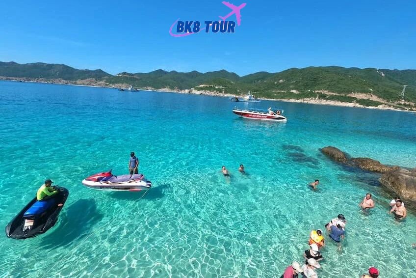 Ngoài tour trong ngày, du khách cũng có thể chọn tour 1 ngày 1 đêm tại Bình Hưng