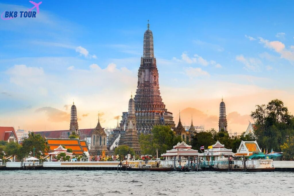 Chùa Wat Arun rất được yêu thích tại Thái Lan