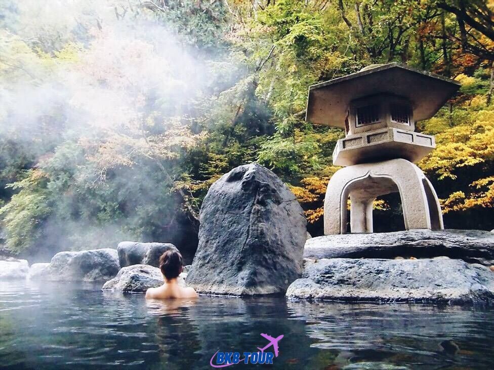 Onsen là gì? Những điều thú vị về tắm onsen theo phong cách Nhật Bản