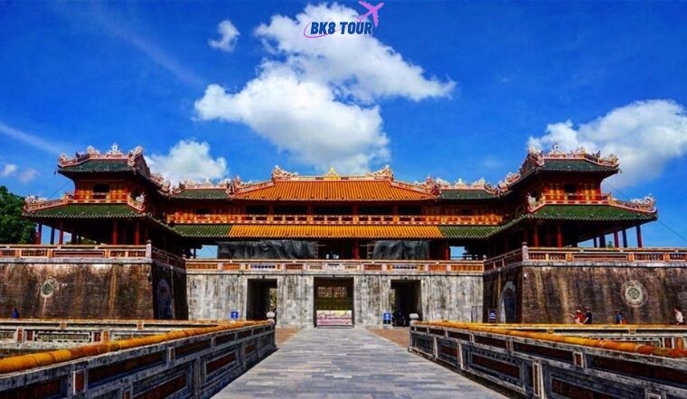 Tour Huế trong ngày tham quan Đại Nội Huế 