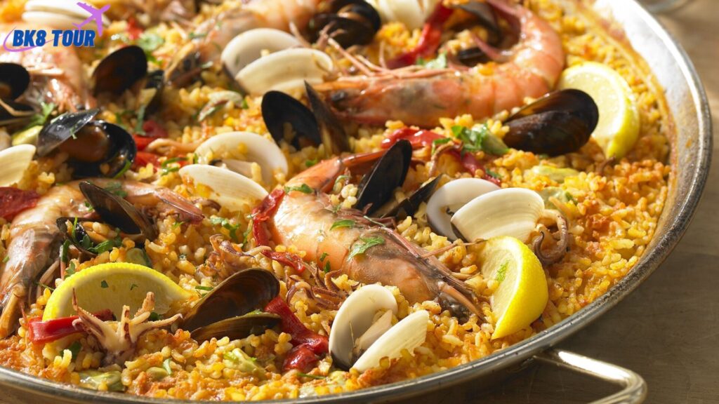 Cơm chiên Paella - một món ăn rất đặc biệt của ẩm thực Cuba dành cho khách du lịch 