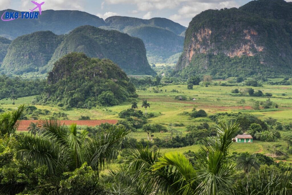 Thung lũng Vinales - địa điểm du lịch nổi tiếng tại Cuba 